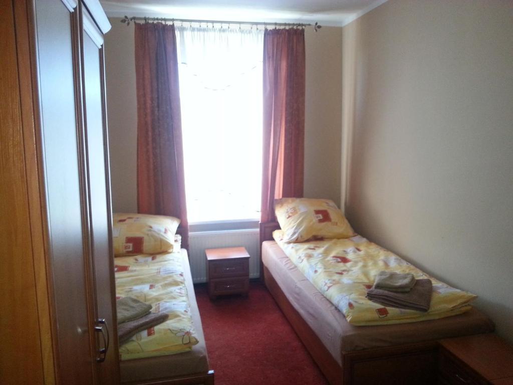 Hotelik Parkowy Legnica Habitación foto