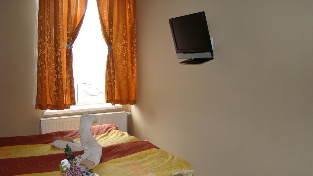 Hotelik Parkowy Legnica Habitación foto
